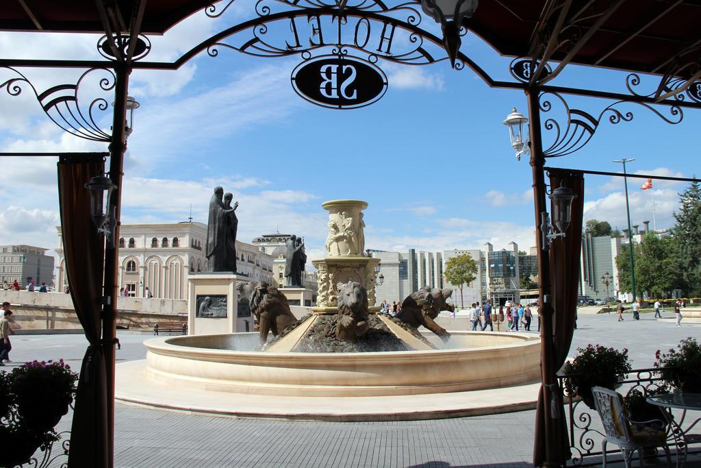 Stone Bridge Hotel Skopje Zewnętrze zdjęcie