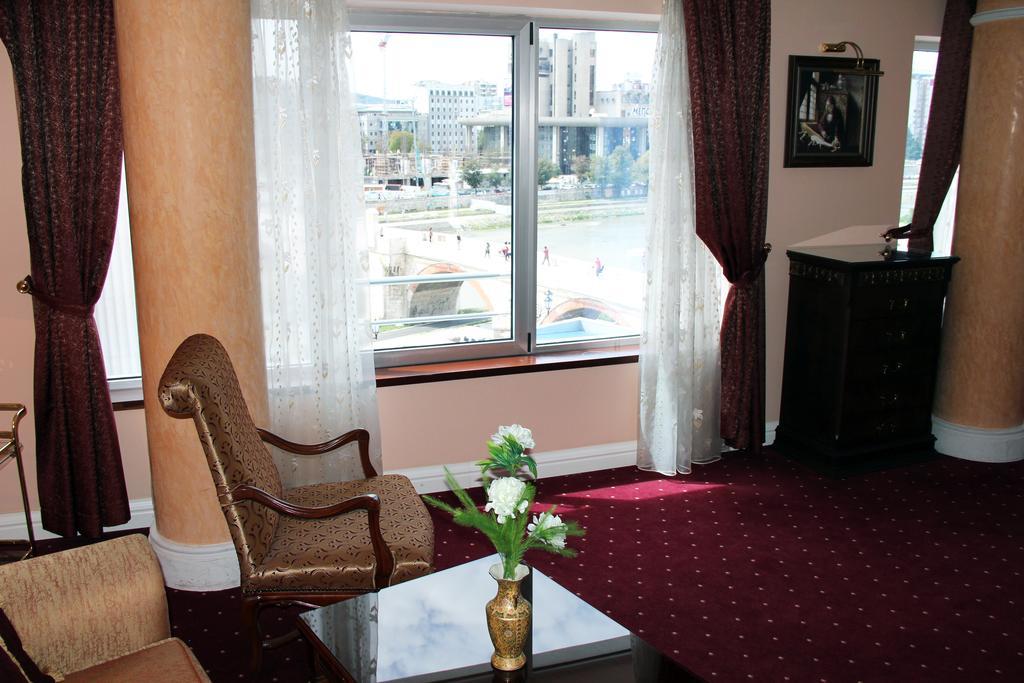 Stone Bridge Hotel Skopje Pokój zdjęcie