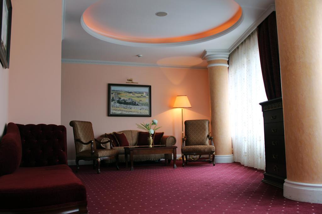Stone Bridge Hotel Skopje Pokój zdjęcie