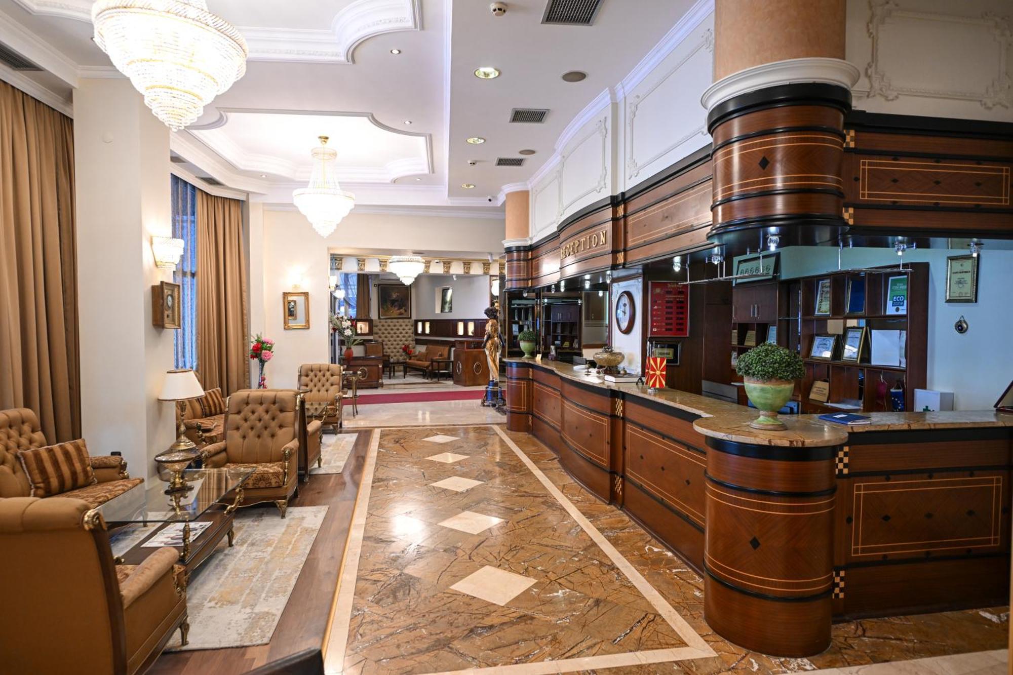 Stone Bridge Hotel Skopje Zewnętrze zdjęcie
