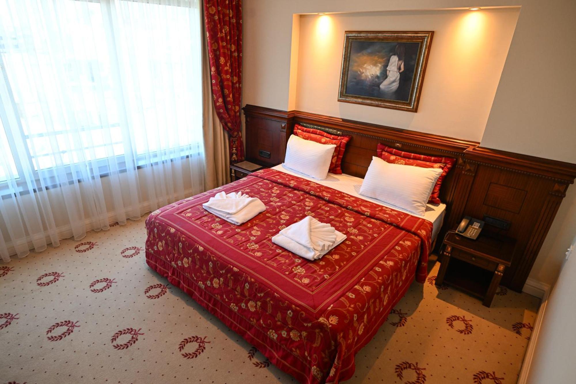 Stone Bridge Hotel Skopje Zewnętrze zdjęcie