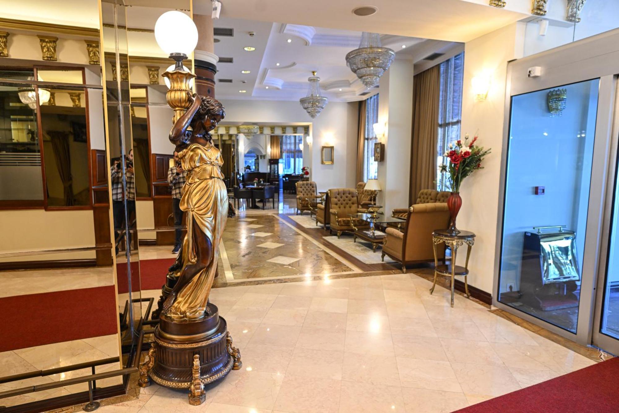Stone Bridge Hotel Skopje Zewnętrze zdjęcie