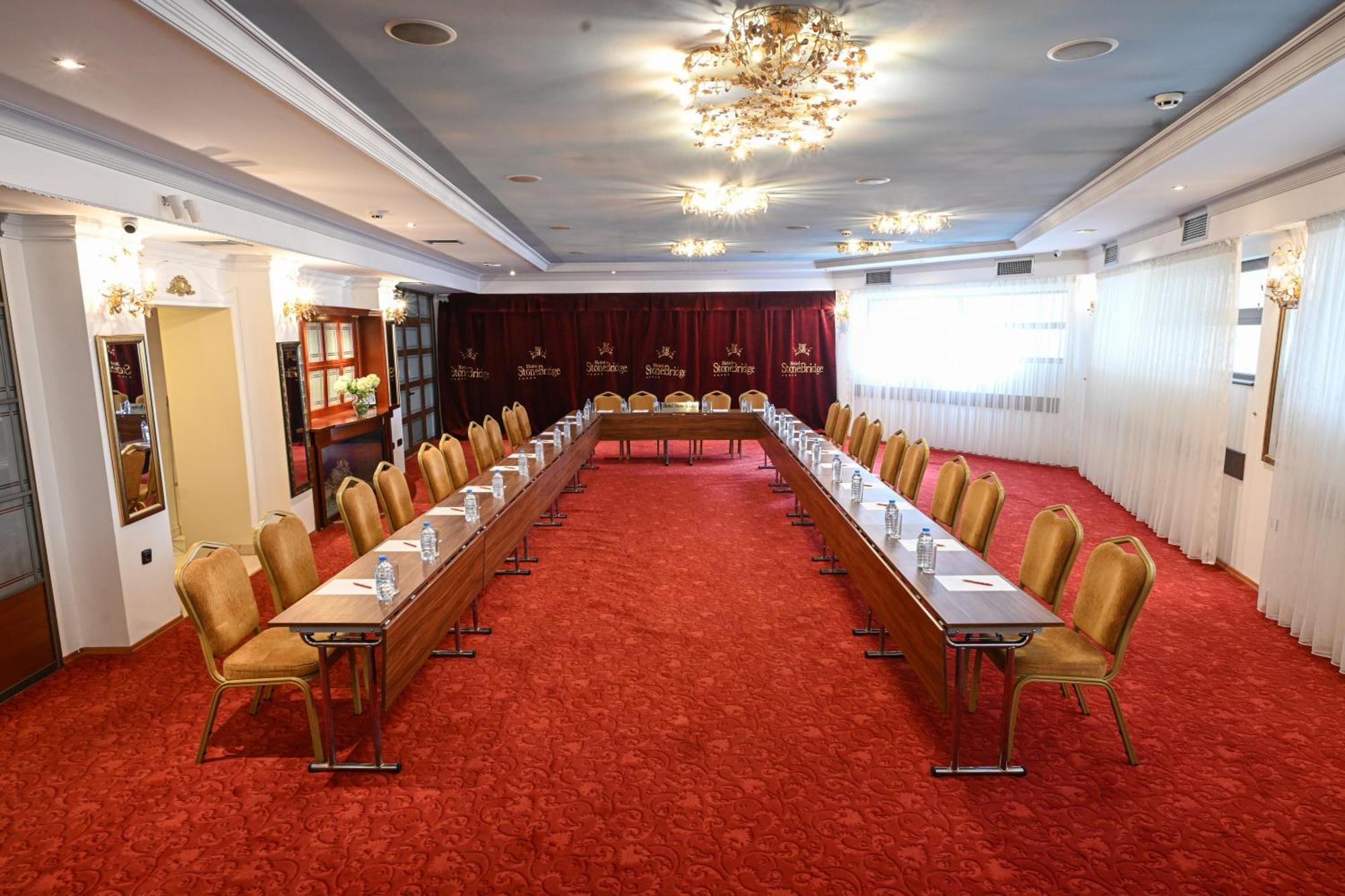 Stone Bridge Hotel Skopje Zewnętrze zdjęcie