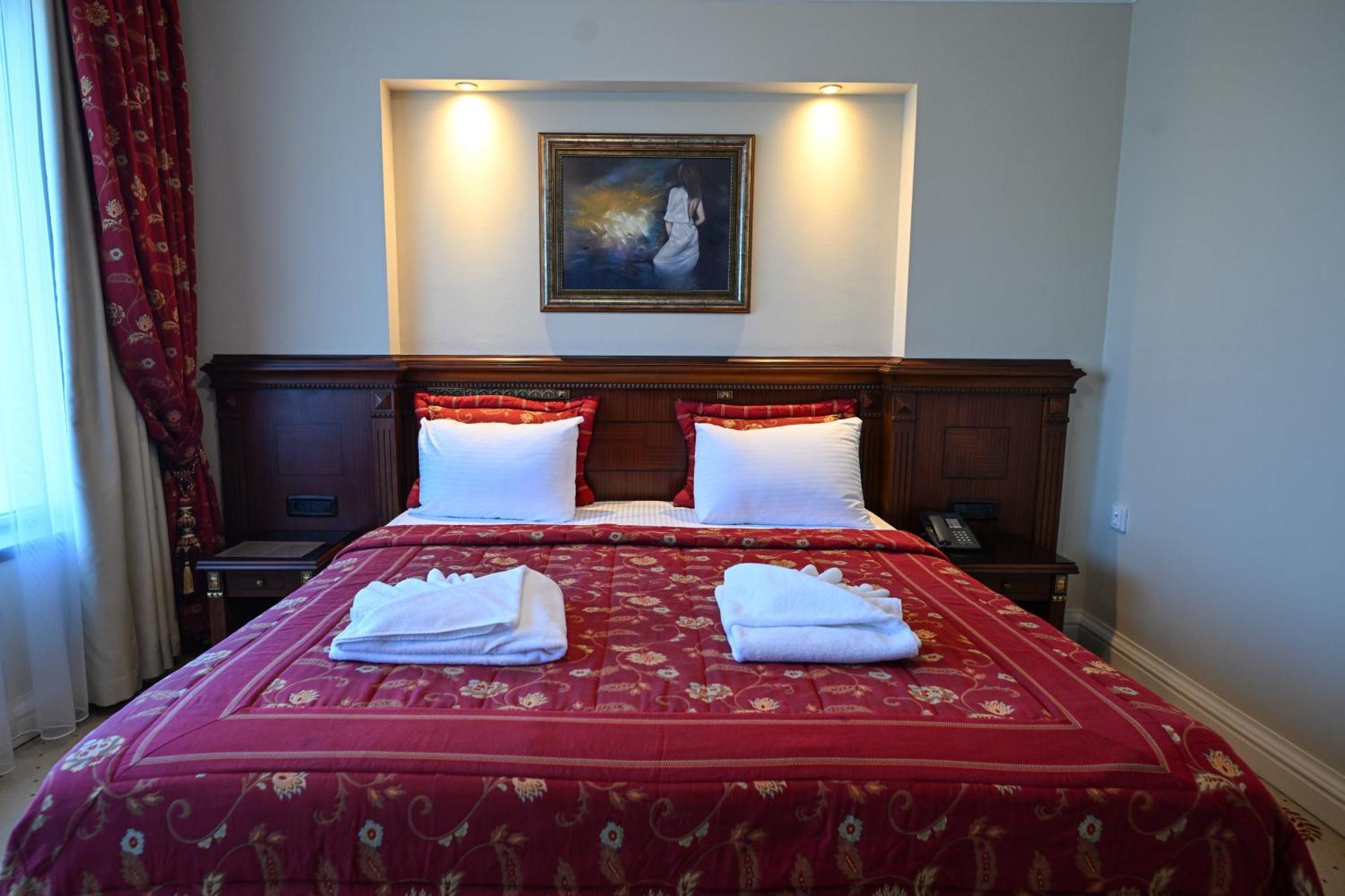 Stone Bridge Hotel Skopje Zewnętrze zdjęcie