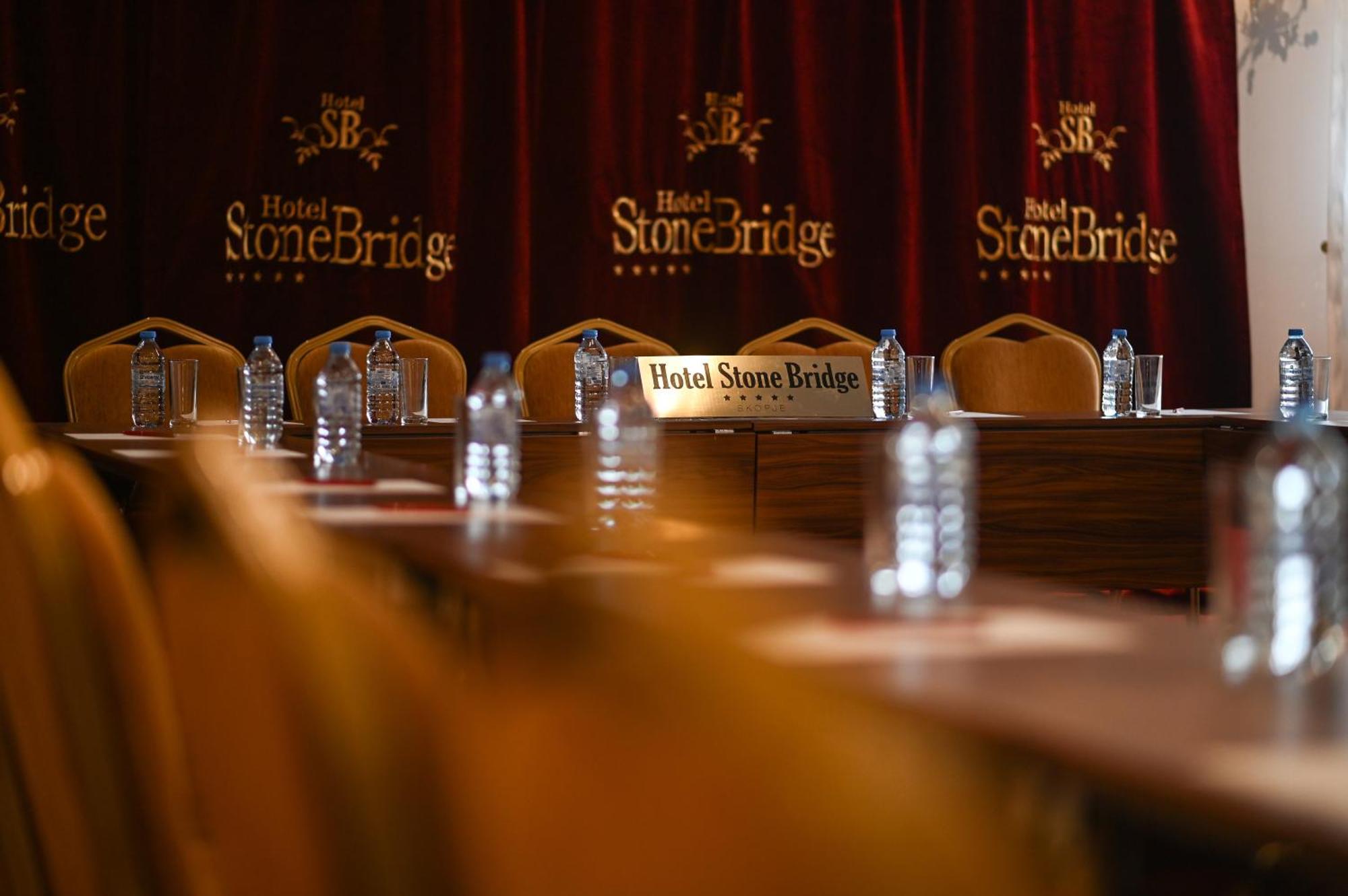 Stone Bridge Hotel Skopje Zewnętrze zdjęcie