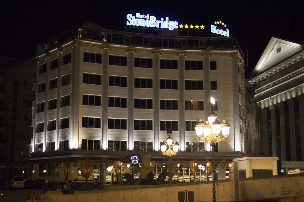 Stone Bridge Hotel Skopje Zewnętrze zdjęcie